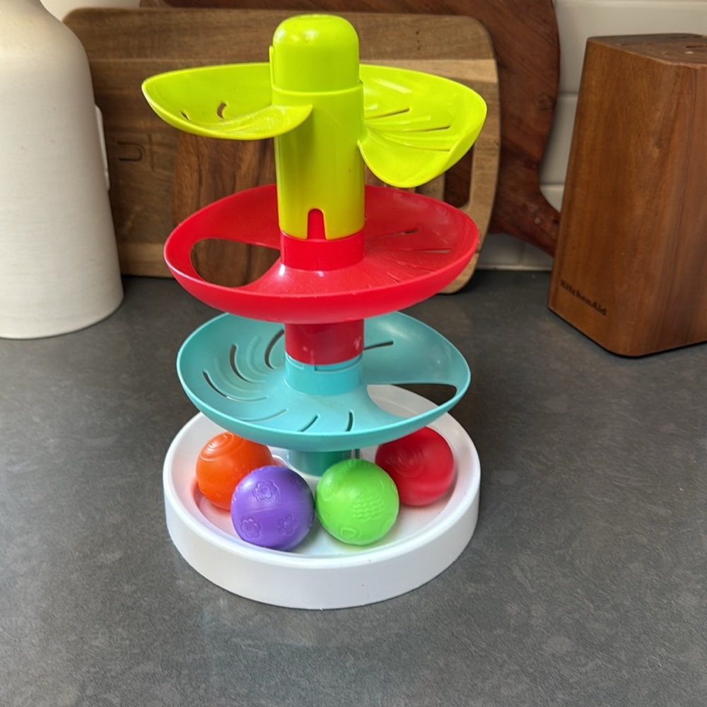 Spiral tower with balls toy